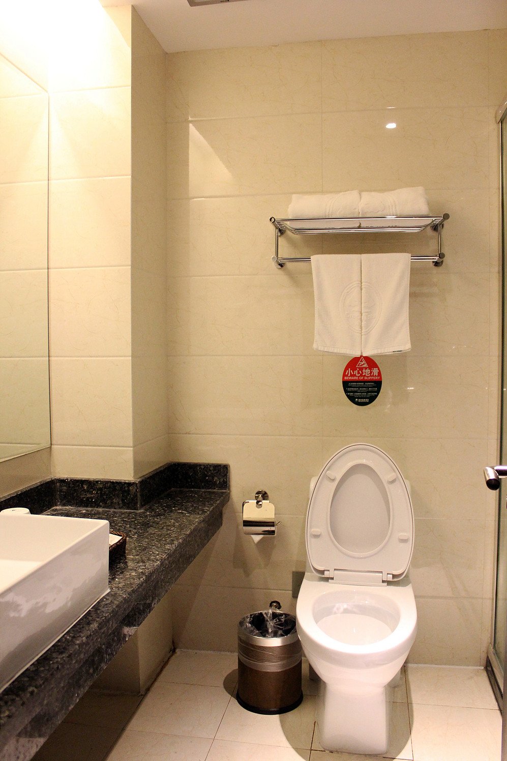 GreenTree Inn (Weihai North Station Bathing Beach) 2*