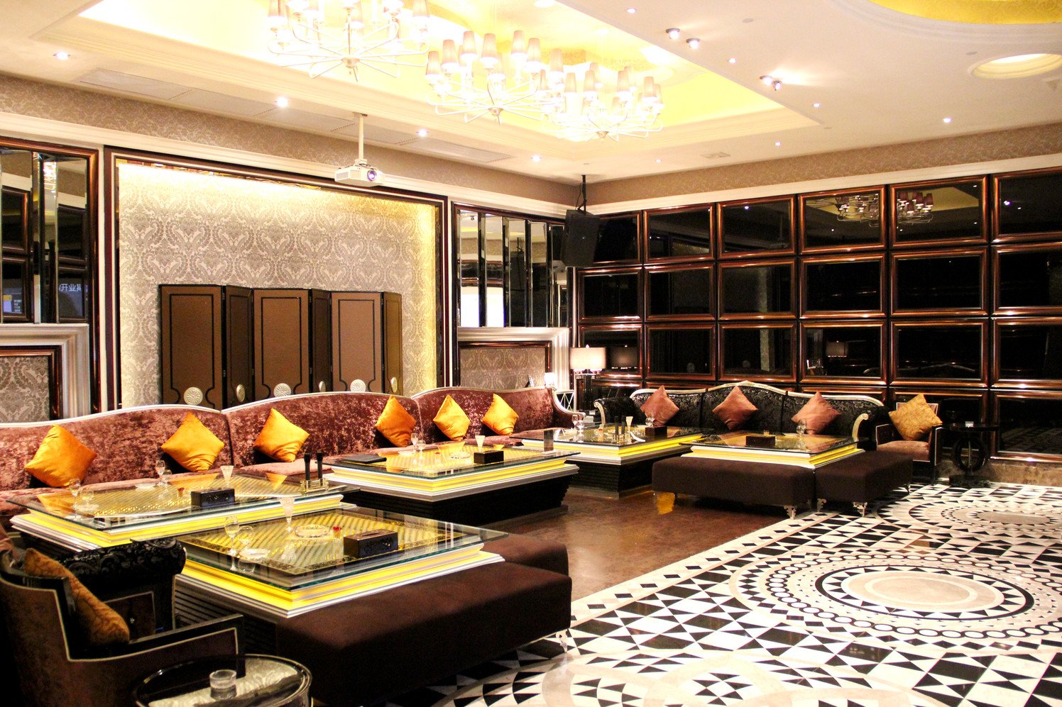 Easttune Hotel 5*