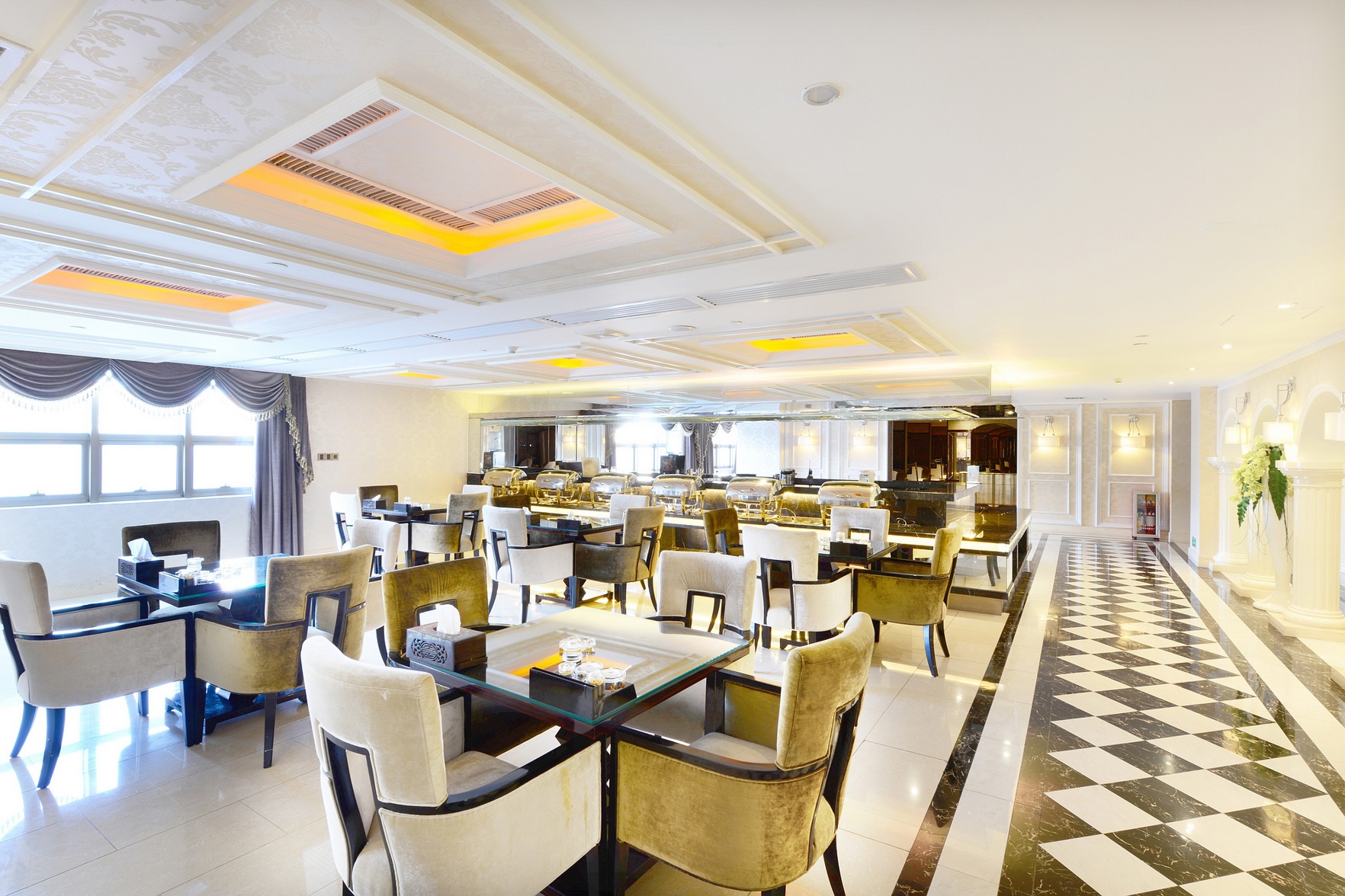 Easttune Hotel 5*