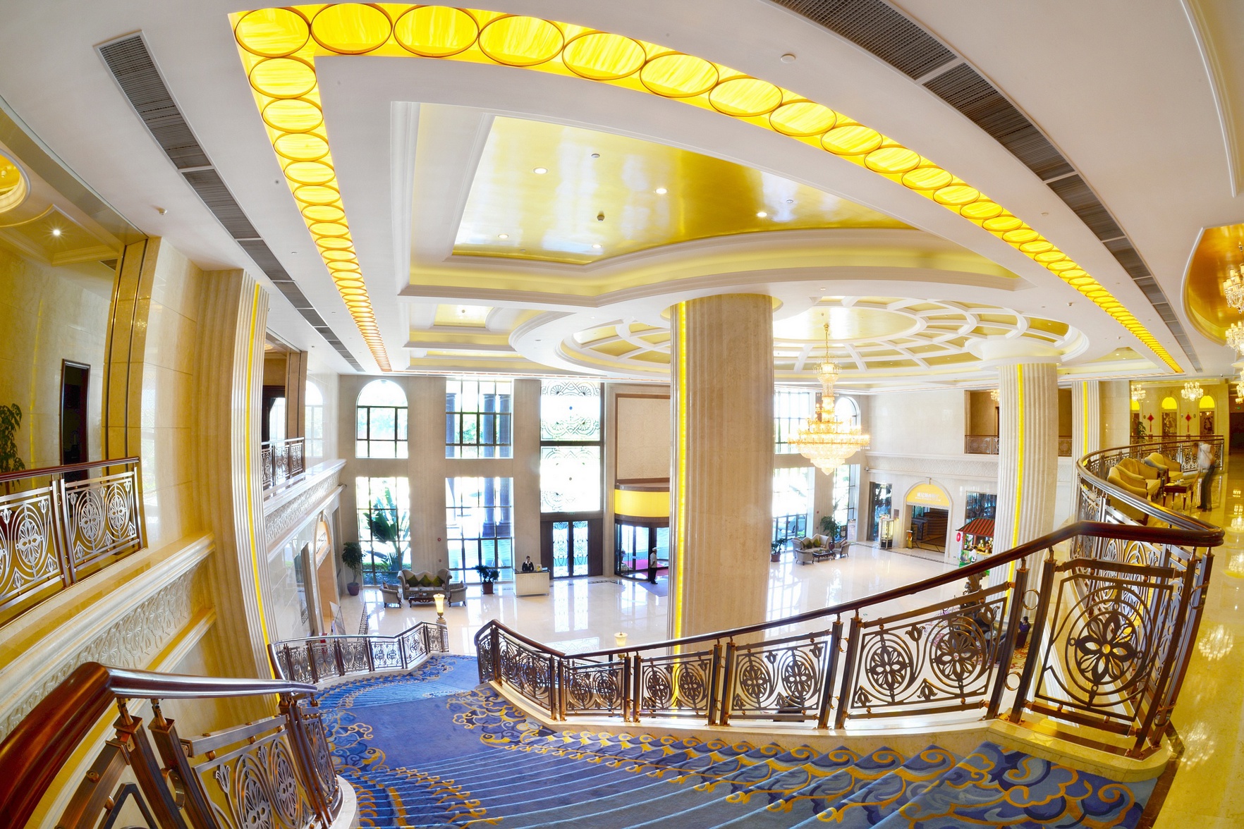 Easttune Hotel 5*