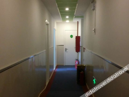 99 Inn Youxuan Hotel (Beijing Wanshou Road Subway Station) 2*