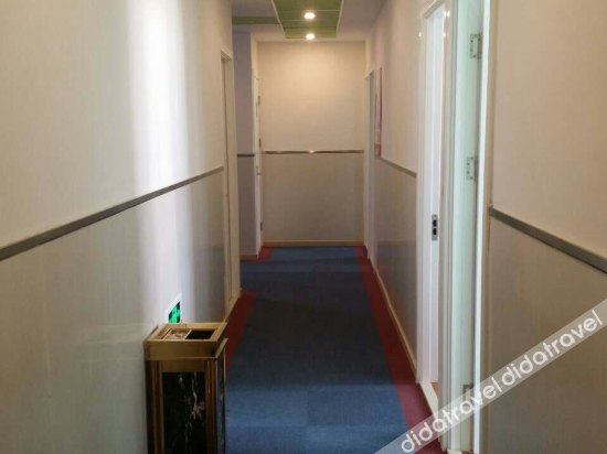 99 Inn Youxuan Hotel (Beijing Wanshou Road Subway Station) 2*