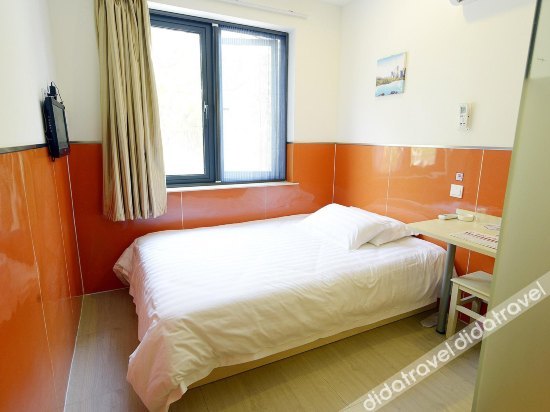 99 Inn Youxuan Hotel (Beijing Wanshou Road Subway Station) 2*