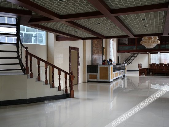 Dianyue Hotel 2*
