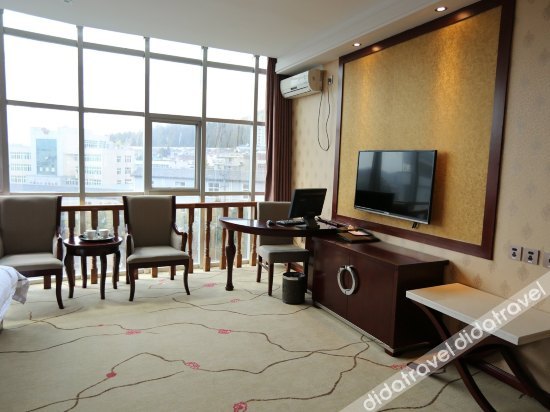 Dianyue Hotel 2*