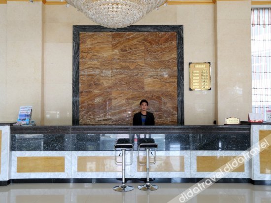 Dianyue Hotel 2*