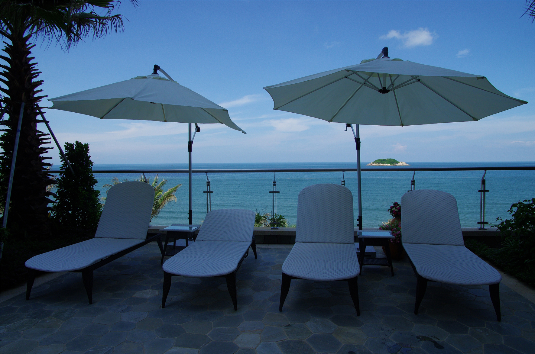 Bao'an Rainbow Bay Hotel 3*