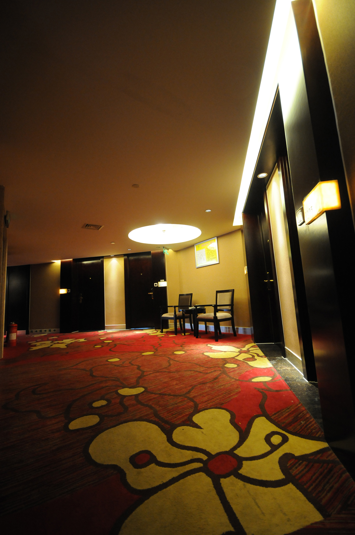 Sunshine Holiday Hotel 2*