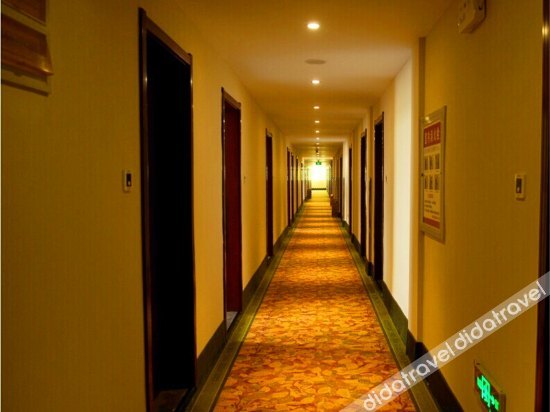 GreenTree Inn Shandong Jining Zoucheng South Yishan Road Experimental Middle School Express Hotel 2*