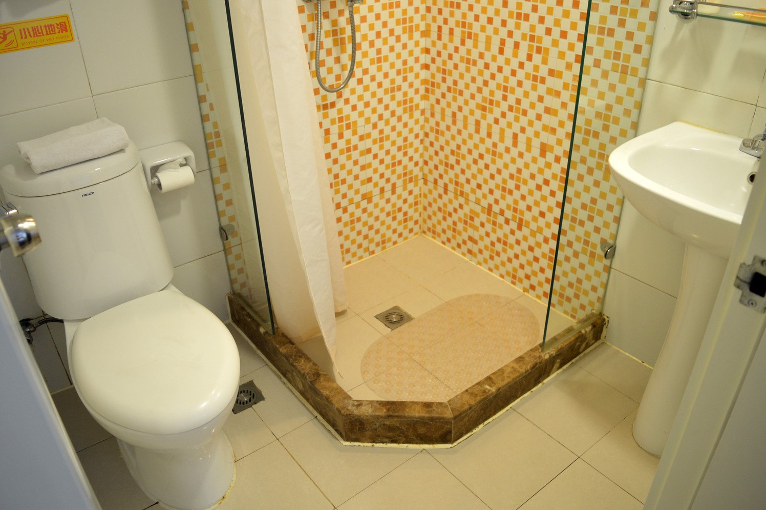 Homeinn Selected Hotel (Shijiazhuang Jinzhou Railway Station Zhongxing Road) 3*