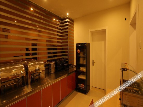Shankee Hotel (Gaoyi Railway Station) 2*