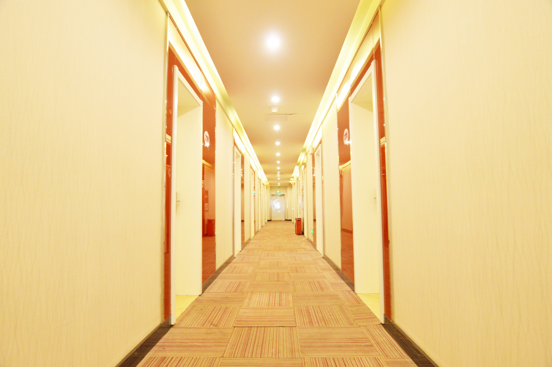 Shankee Hotel (Gaoyi Railway Station) 2*