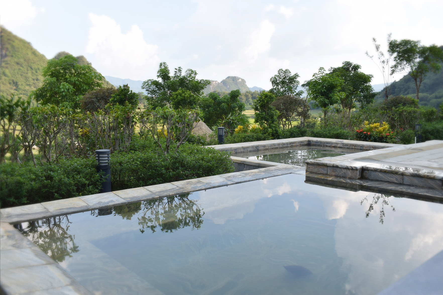 BJG Swan Lake Hot Spring Hotel 5*