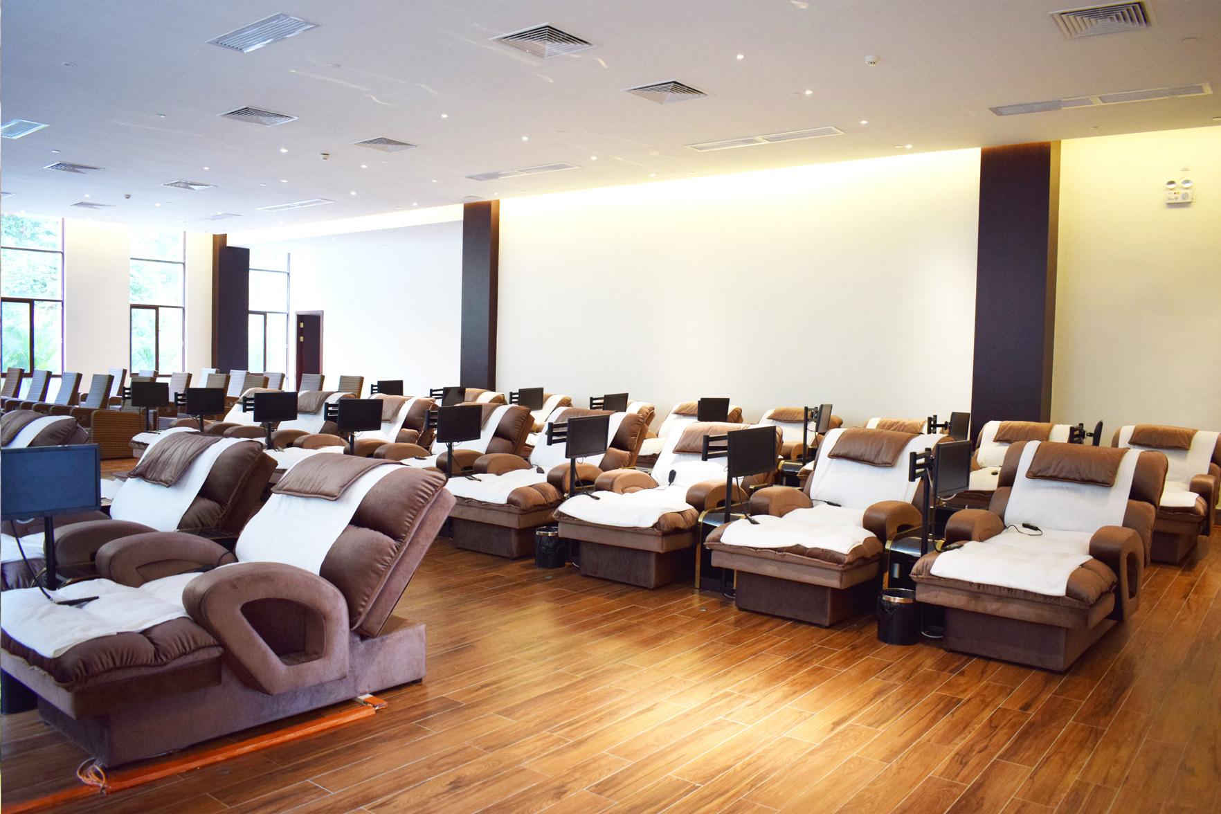 BJG Swan Lake Hot Spring Hotel 5*