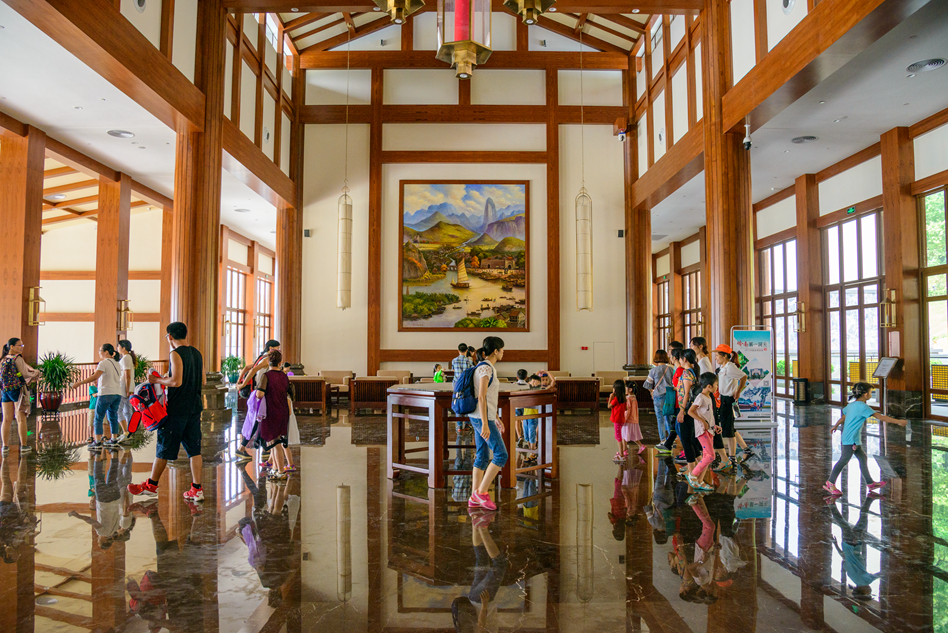 BJG Swan Lake Hot Spring Hotel 5*
