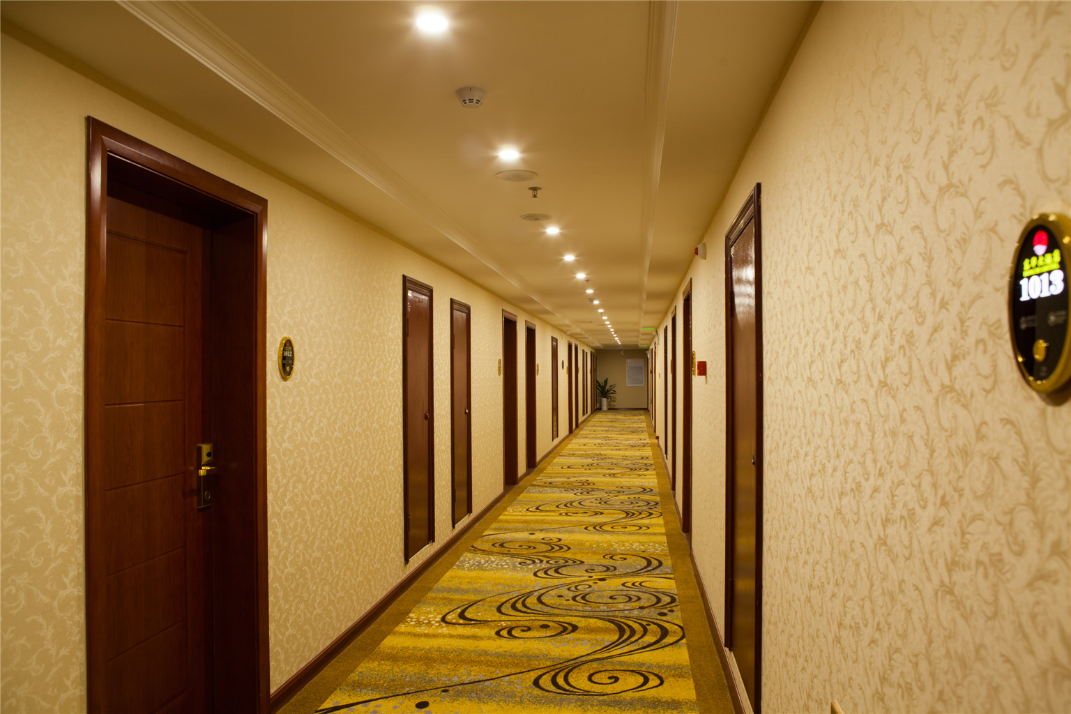 Dongxing Dongyi Hotel (Beilun Avenue Port) 2*