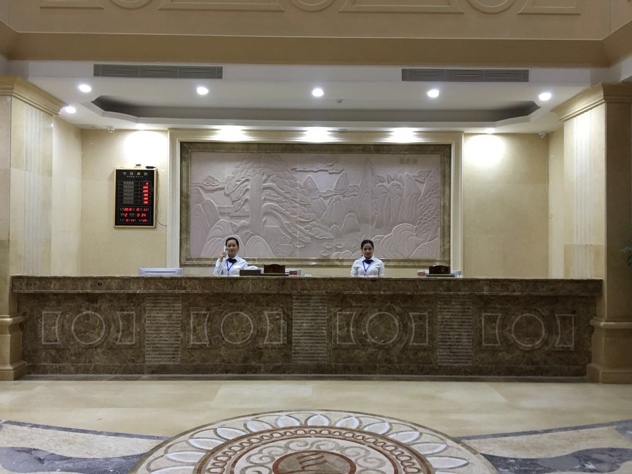 Dongxing Dongyi Hotel (Beilun Avenue Port) 2*