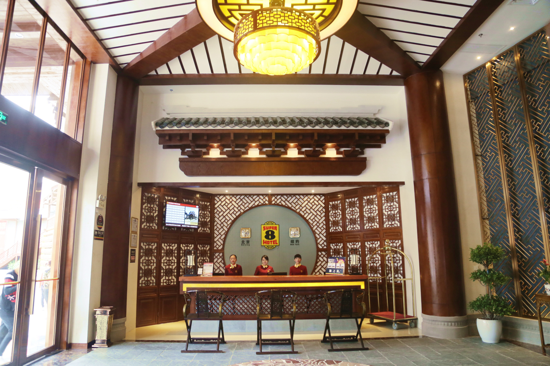 Super 8 Hotel (Nanning Long'an High-speed Railway Station) 2*