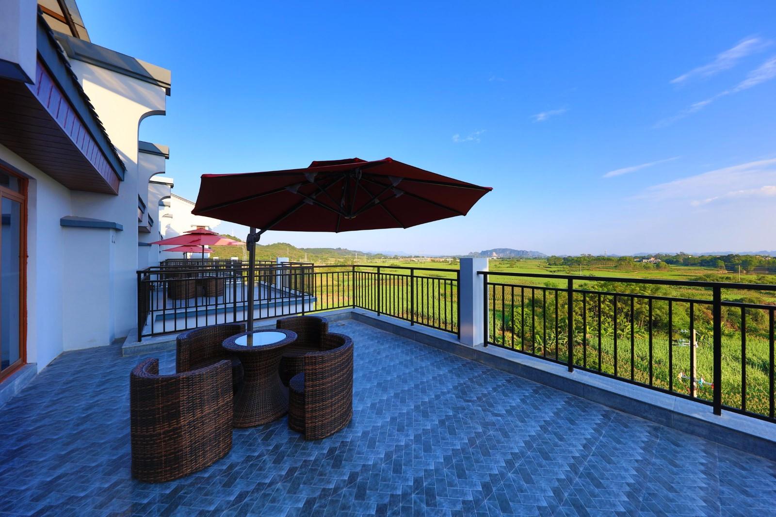 Super 8 Hotel (Nanning Long'an High-speed Railway Station) 2*