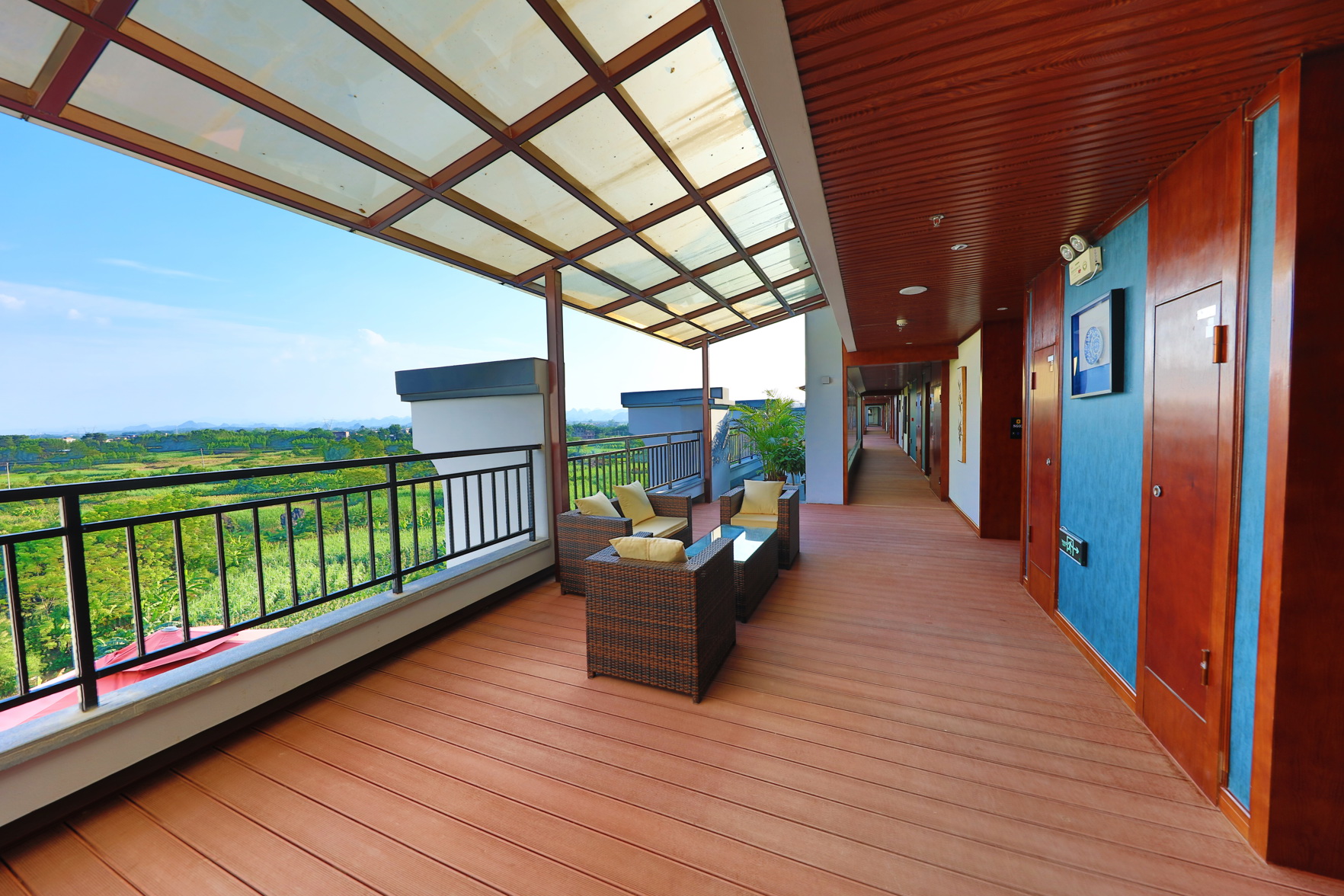 Super 8 Hotel (Nanning Long'an High-speed Railway Station) 2*