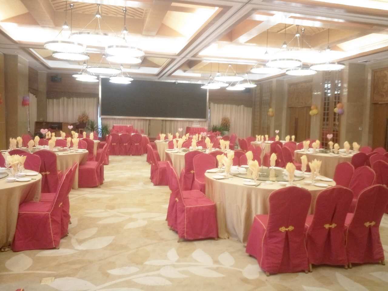 Baodun Lake Hushan Hot Spring Resort 5*