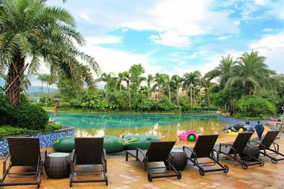 Baodun Lake Hushan Hot Spring Resort 5*