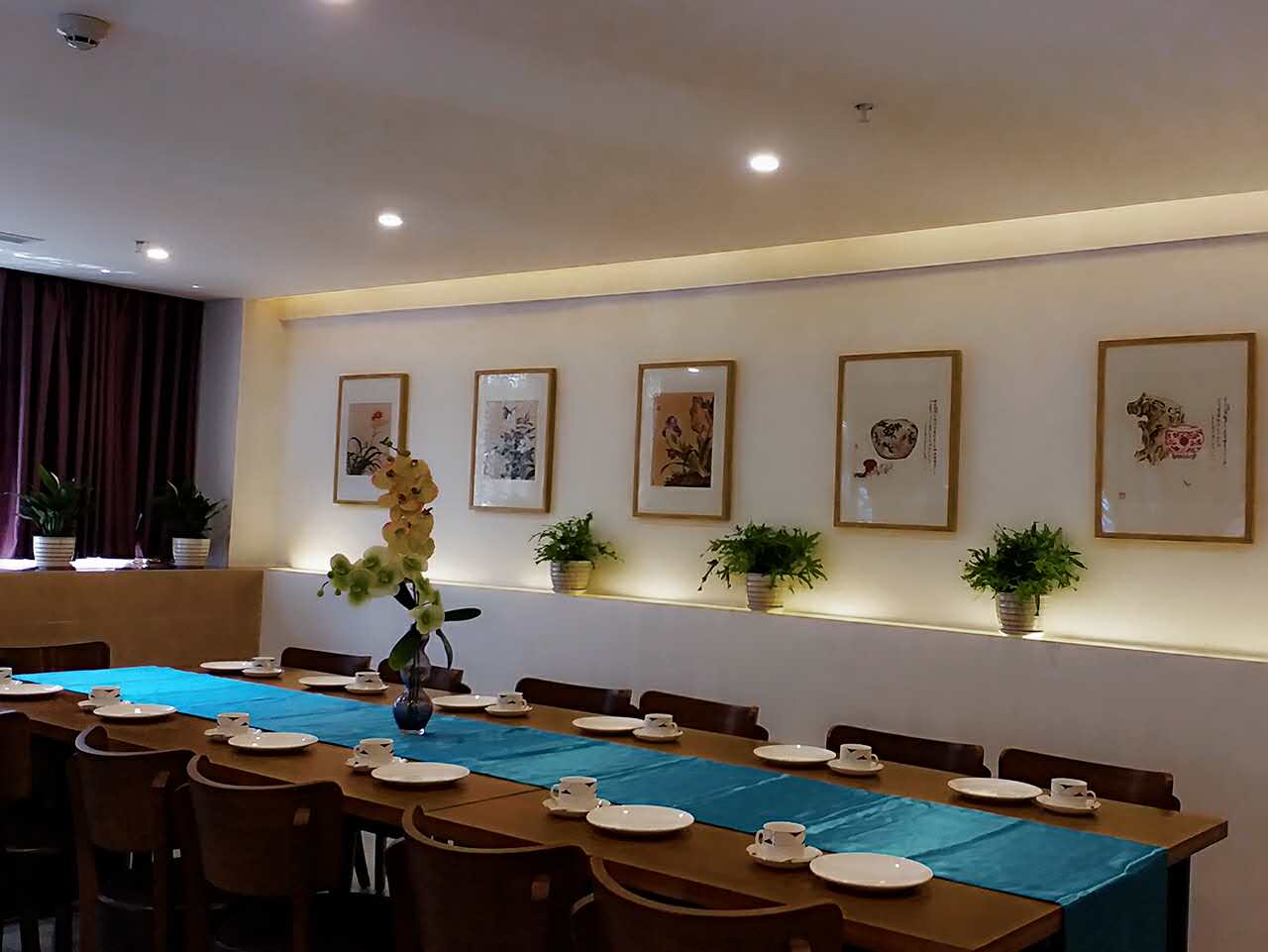 Jun Yi Hotel 3*