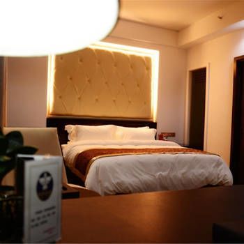 Osslin Hotel 3*