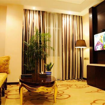 Osslin Hotel 3*