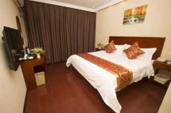 GreenTree Inn Nanning Langdong Hotel 2*
