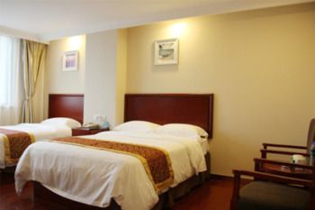 GreenTree Inn Nanning Langdong Hotel 2*