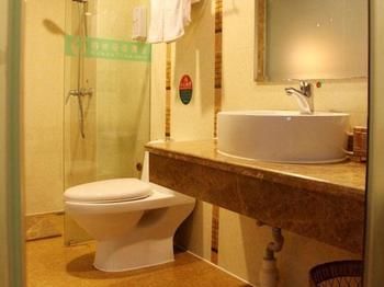 GreenTree Inn Nanning Langdong Hotel 2*