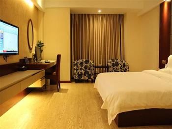 GreenTree Inn Nantong Tongzhou Shiji Avenue Jianghaihuangdu Express Ho 2*