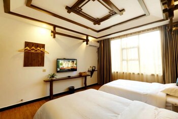Linxi Guanshan Hotel 2*