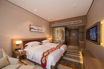 Zhuhai Meiqiu Fino Hotel (Qianshan Huanyucheng Branch) 4*