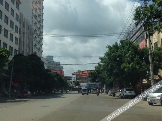 Baoshu Boyue Hotel 2*