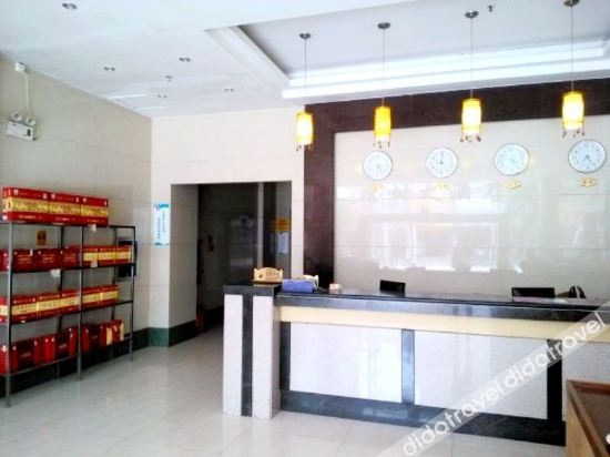 Baoshu Boyue Hotel 2*
