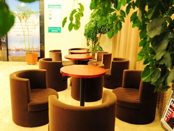 GreenTree Inn Yancheng Dongtai Jianggang Yingbin Road Gangcheng Avenue 2*
