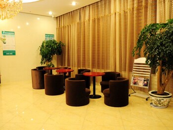 GreenTree Inn Yancheng Dongtai Jianggang Yingbin Road Gangcheng Avenue 2*