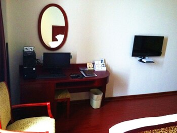 GreenTree Inn Yancheng Dongtai Jianggang Yingbin Road Gangcheng Avenue 2*