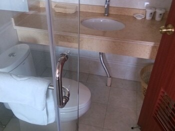 GreenTree Inn Yancheng Dongtai Jianggang Yingbin Road Gangcheng Avenue 2*