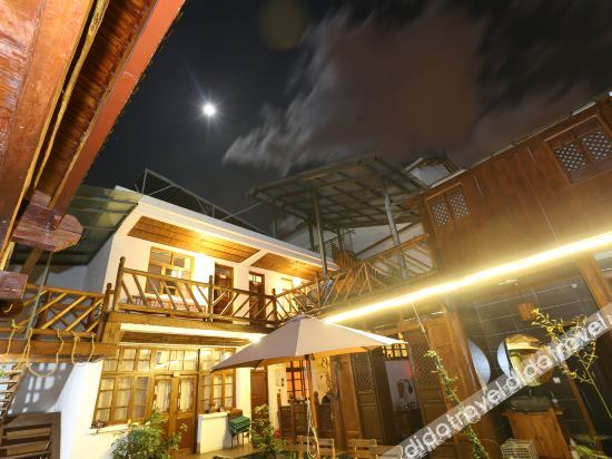 Cabin 7 Inn 3*