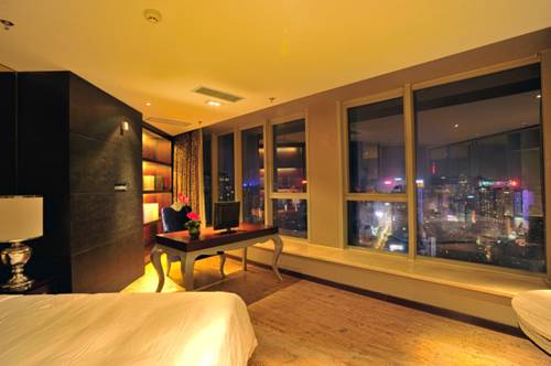BaiLing Nicesoe Hotel (Guiyang Spray Pool Zilinan) 0*