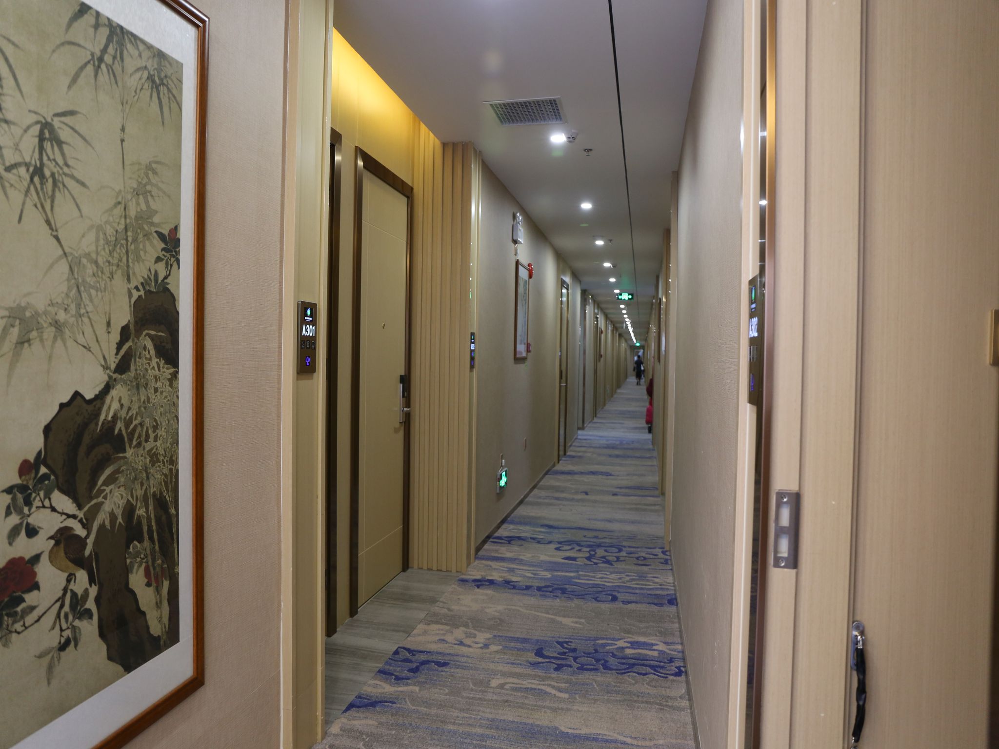 Buckton Boutique Hotel (Shenzhen Dongmen Pedestrian Street Shaibu Subway Station) 2*