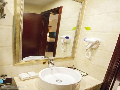 Vienna Hotel Foshan West Station Shishan Luo Village 3*
