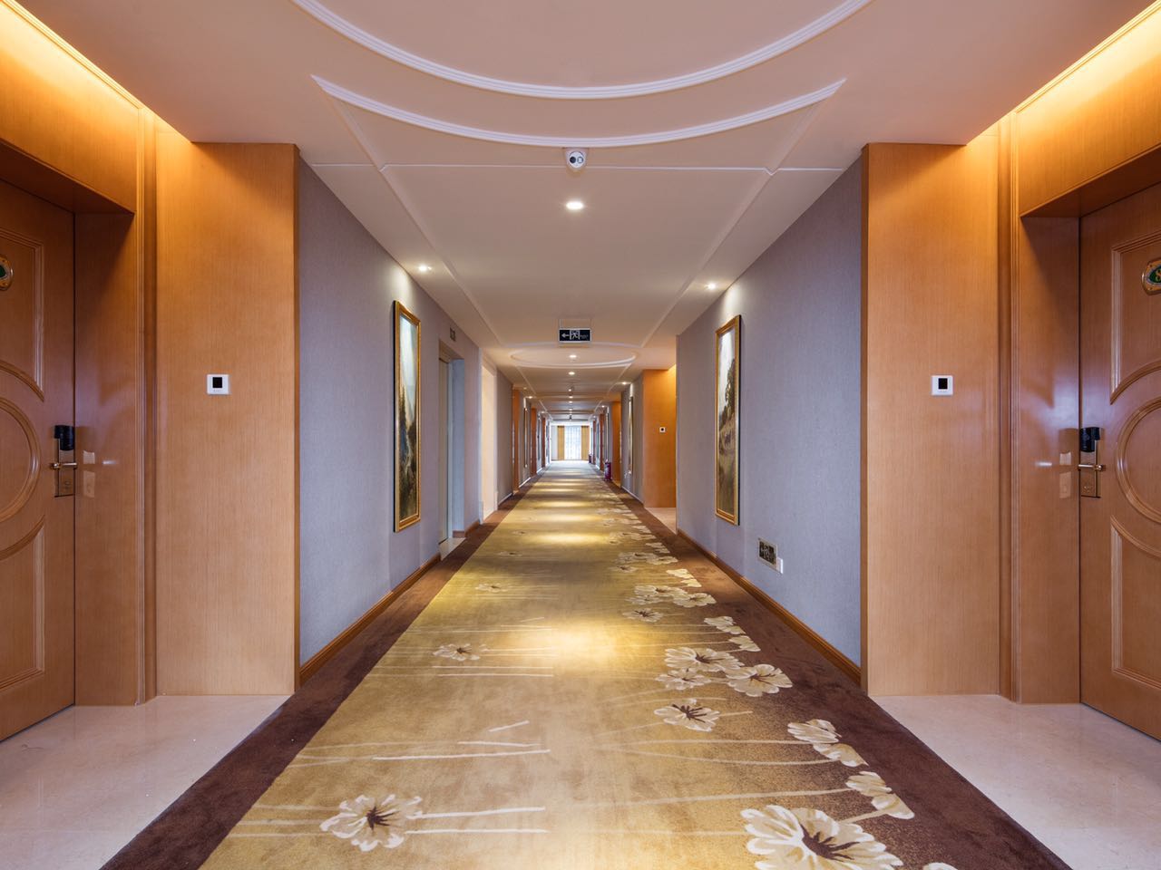 Vienna Hotel Foshan West Station Shishan Luo Village 3*