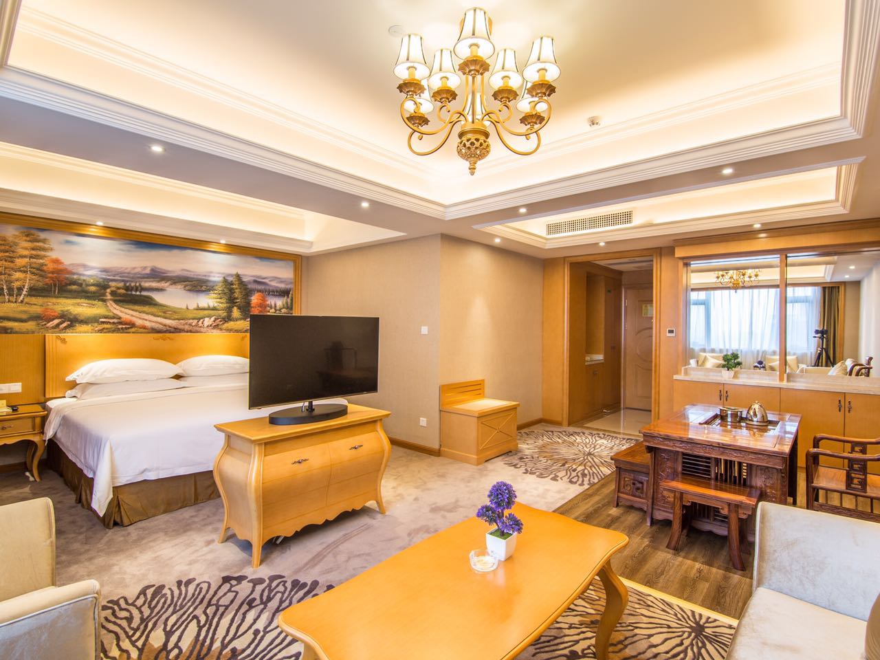 Vienna Hotel Foshan West Station Shishan Luo Village 3*