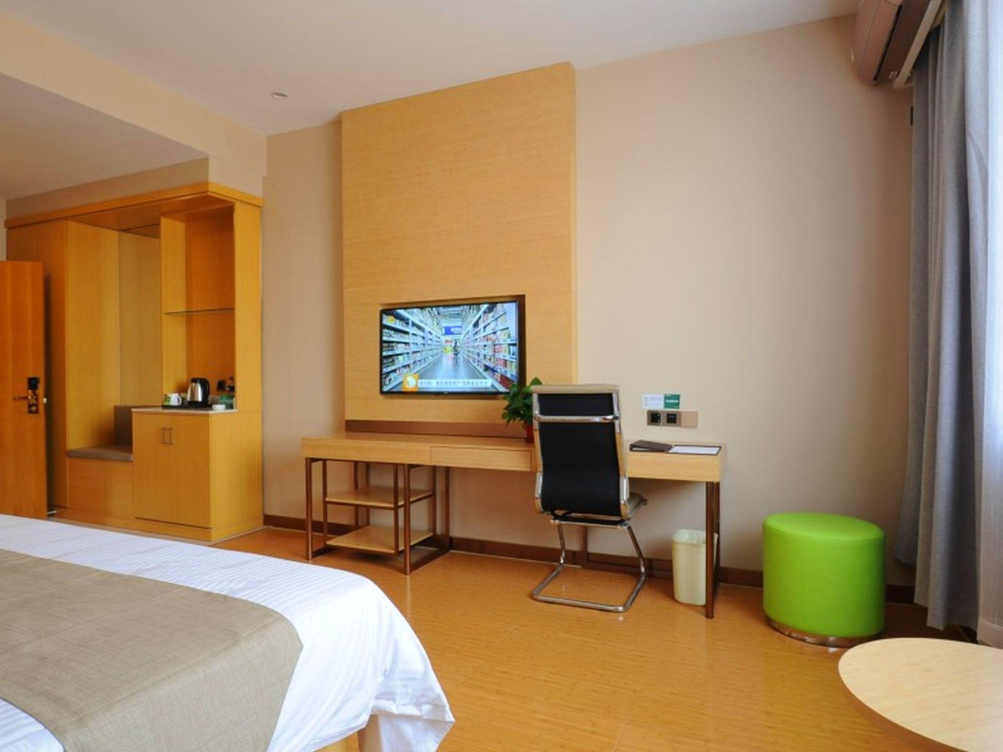 GreenTree Inn Langfang Bazhou Tangerli Town Hot Spring Business Hotel 3*