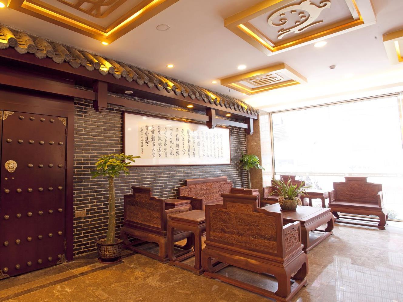 Jinxuan International Hotel (Guilin Railway Station Liangjiang Sihu Branch) 3*