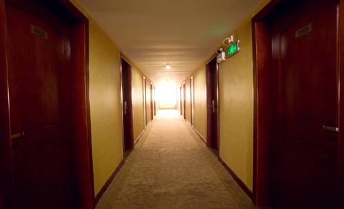 Jinxuan International Hotel (Guilin Railway Station Liangjiang Sihu Branch) 3*